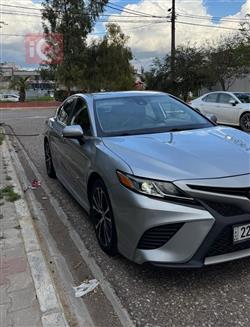 تۆیۆتا کامری